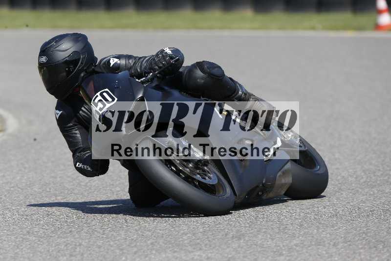 /44 09.08.2025 Plüss Moto Sport ADR/Freies Fahren/550